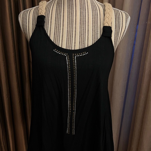 🔥🔥BUNDLED TOPS🔥🔥 - Picture 3 of 7